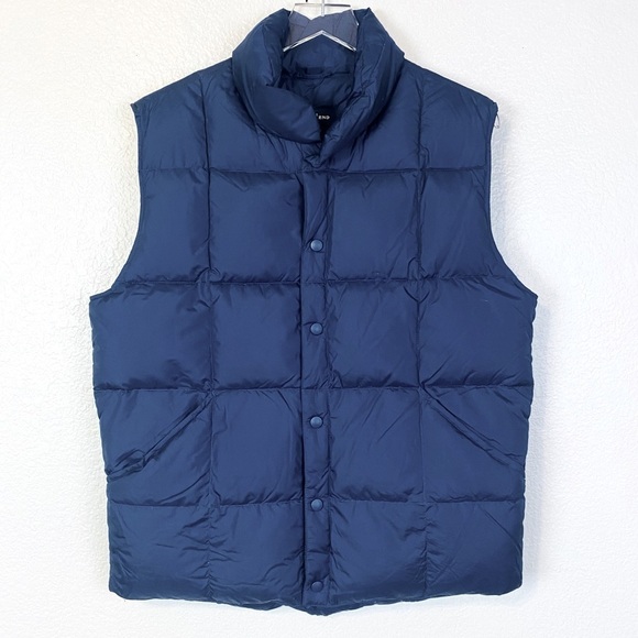 Lands’ End Navy Down Puffer Vest Size L - Picture 1 of 7